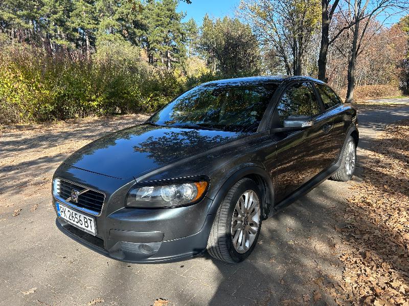 Volvo C30 2.0 - изображение 2