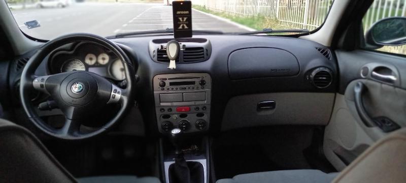 Alfa Romeo 147 1.9 JTD - изображение 2