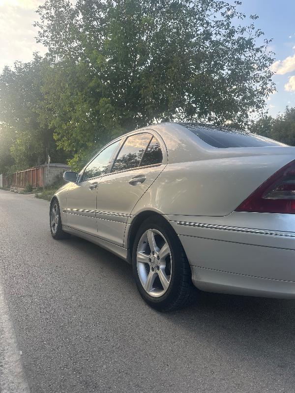 Mercedes-Benz C 270 2.7 CDI - изображение 6