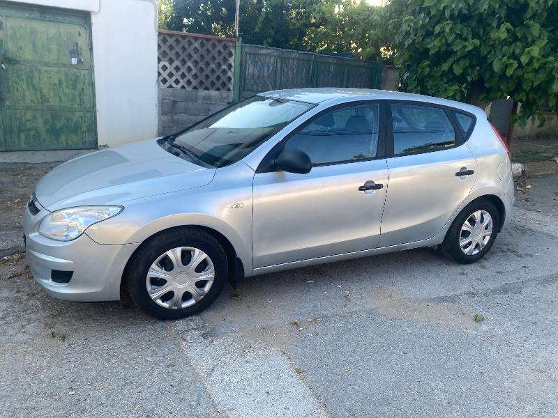 Hyundai I30 1.6 CRDI - изображение 4