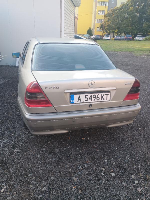 Mercedes-Benz C 220 2.2CDI - изображение 4