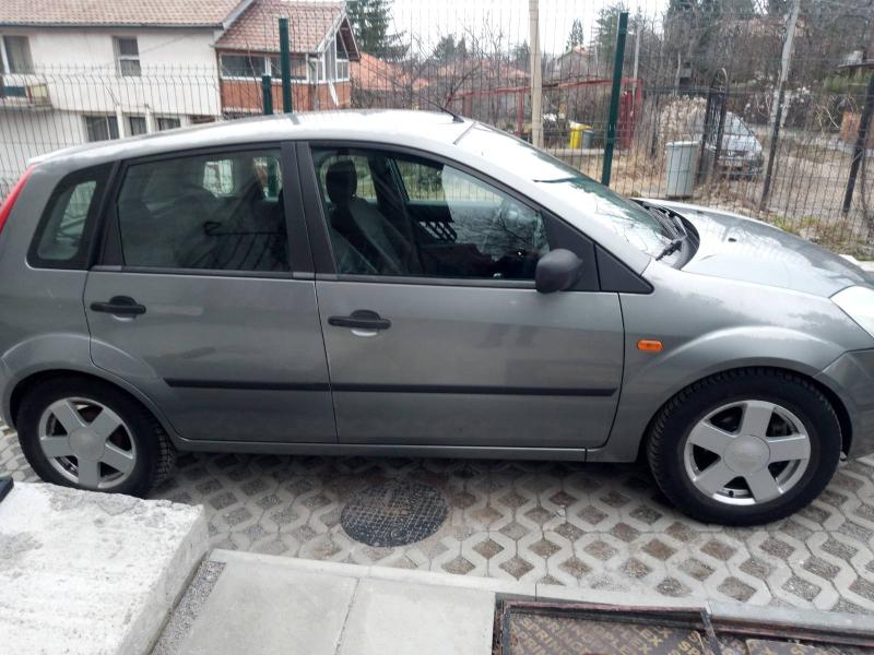 Ford Fiesta 1.4бензин - изображение 2