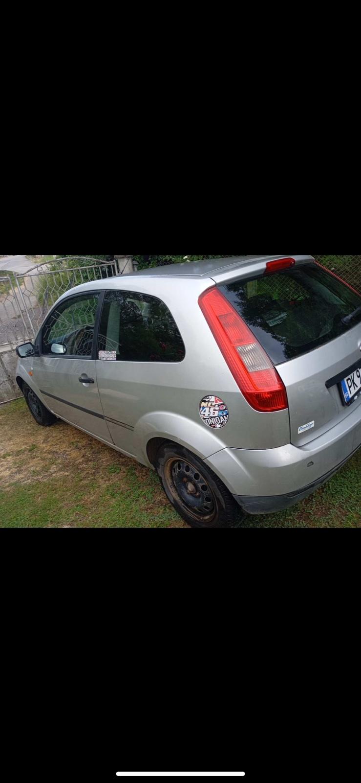 Ford Fiesta 1.3 - изображение 4