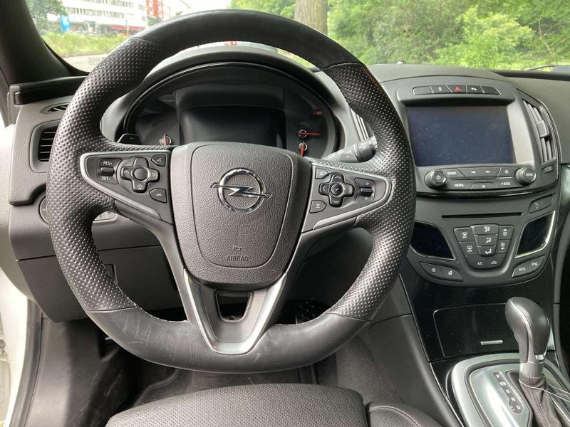 Opel Insignia Sport Tourer SW - изображение 6