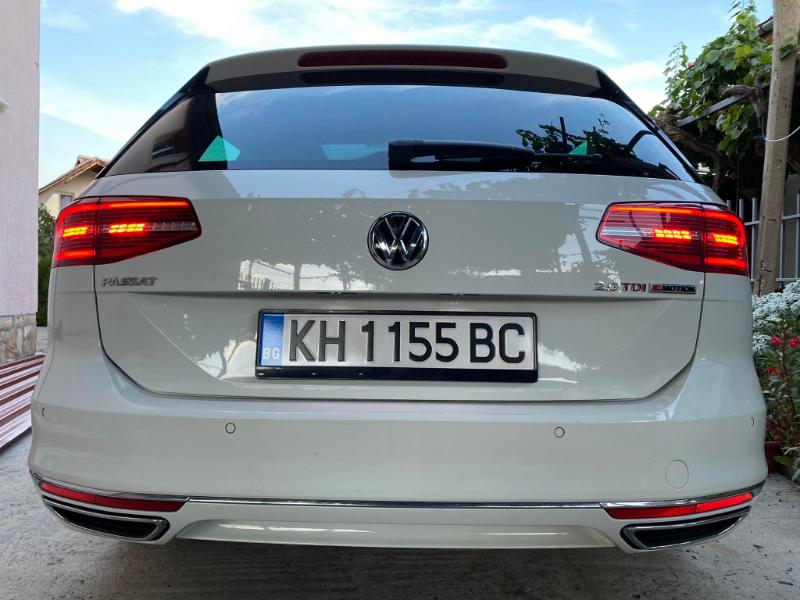 VW Passat 2.0 BiTDI  - изображение 8