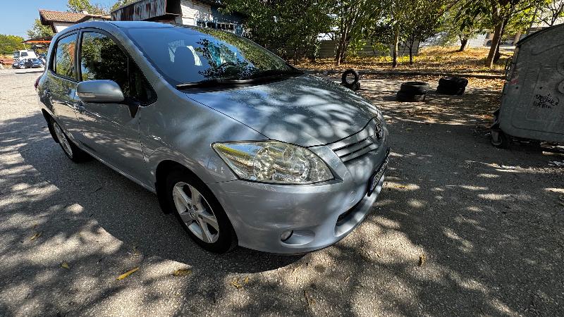 Toyota Auris 1,3 LUNA   - изображение 5