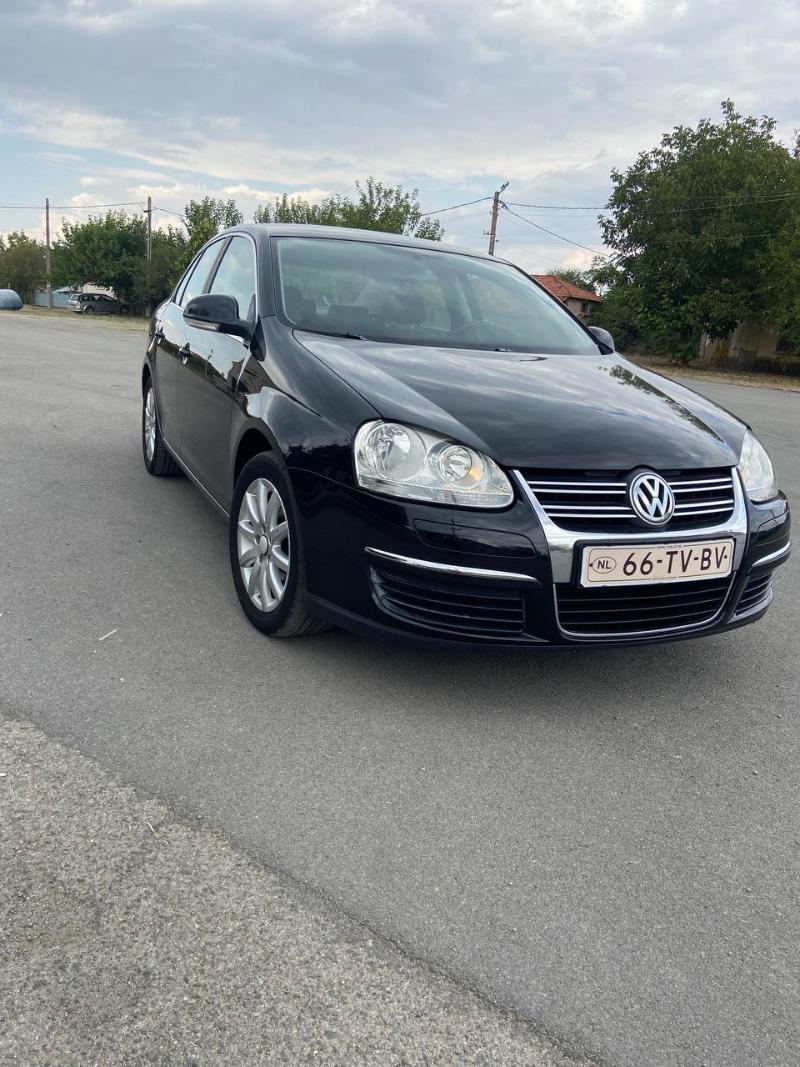 VW Jetta 1.6i - изображение 2