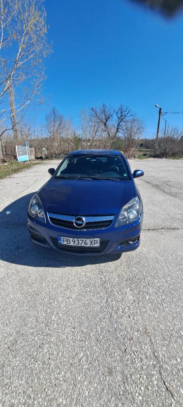 Opel Vectra 1.8 140 к.с. - изображение 2