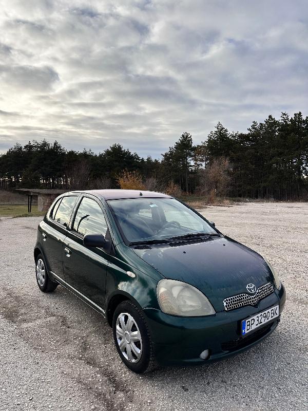 Toyota Yaris 1.0 - изображение 2