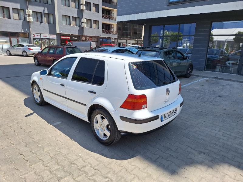 VW Golf 1.6 Газ Бензин - изображение 8