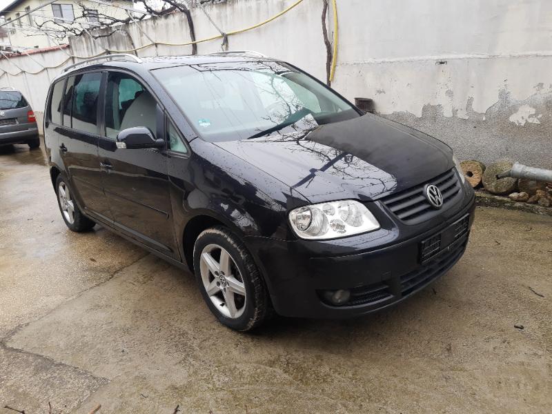 VW Touran 2.0 TDI 7-МЕСТЕН - изображение 2