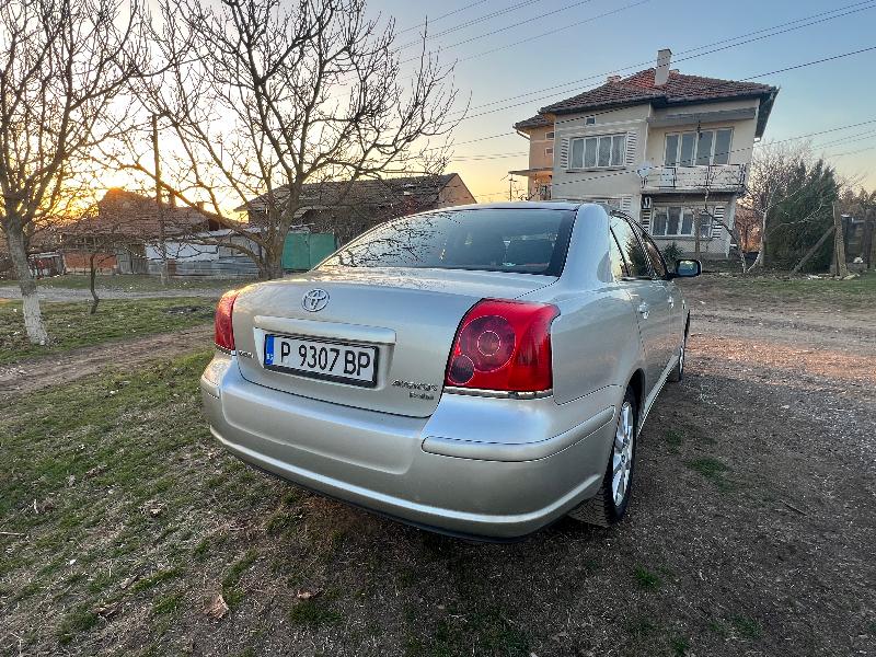 Toyota Avensis 2.2 D-Cat - изображение 4