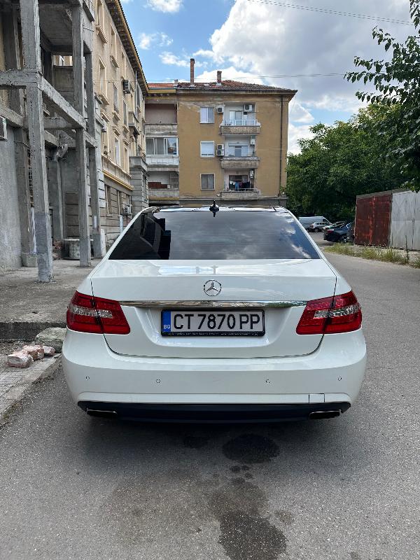 Mercedes-Benz E 350  - изображение 4