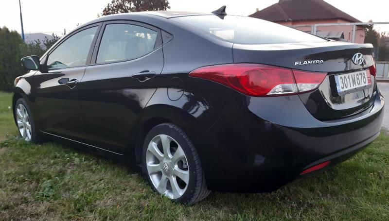 Hyundai Elantra 1.8 i30 - изображение 3