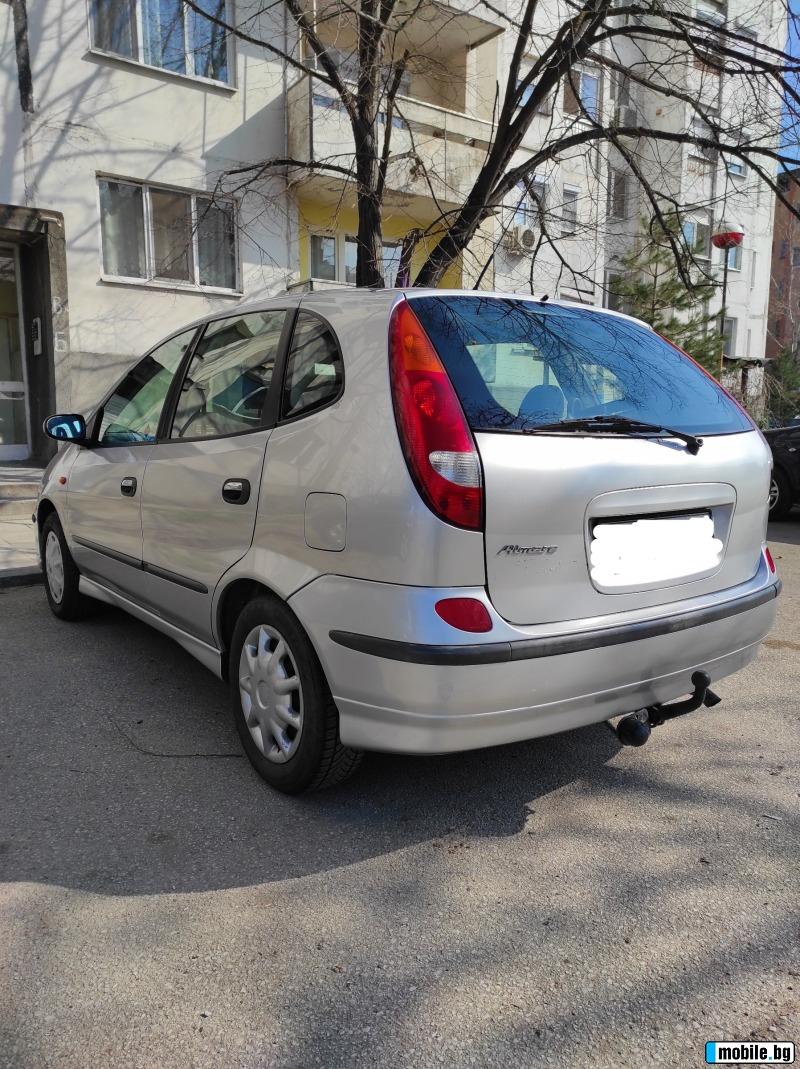 Nissan Almera tino 2.2 Diesel  - изображение 3