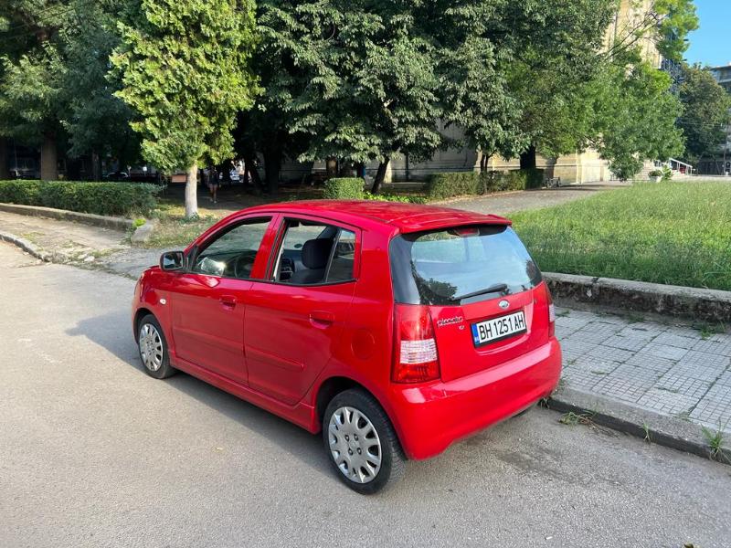 Kia Picanto 1.1 - изображение 8