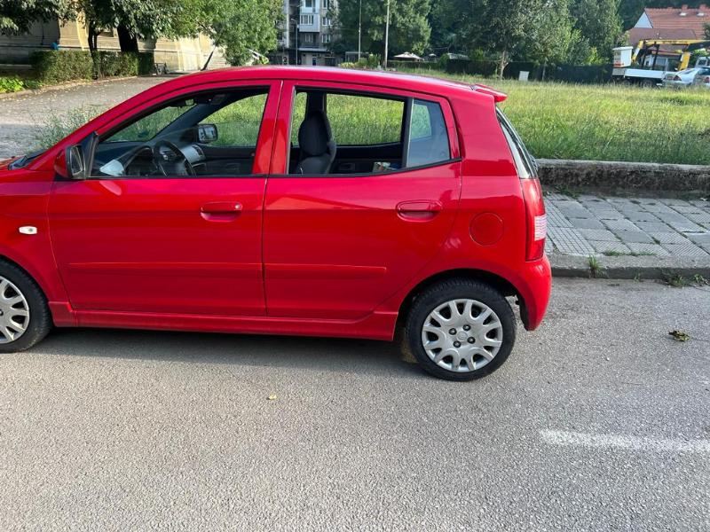 Kia Picanto 1.1 - изображение 10