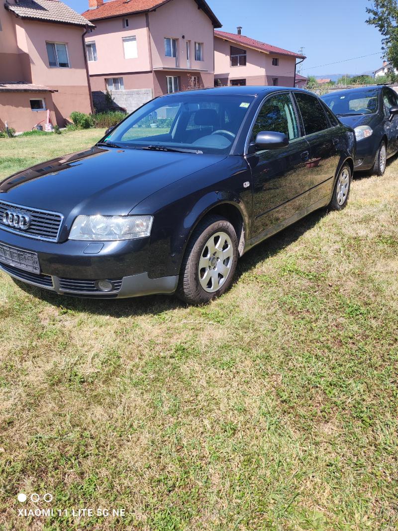 Audi A4 2.0 - изображение 9