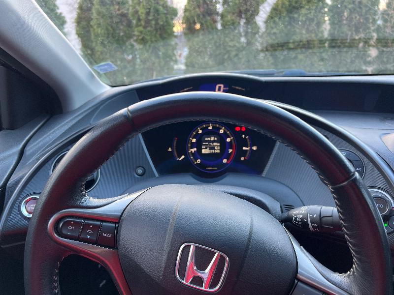 Honda Civic 1.4i - изображение 8