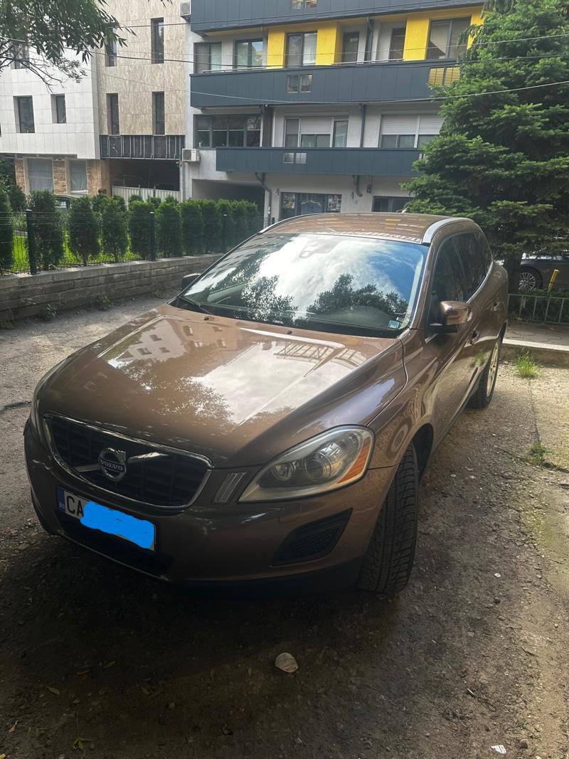 Volvo XC60 D5 - изображение 4