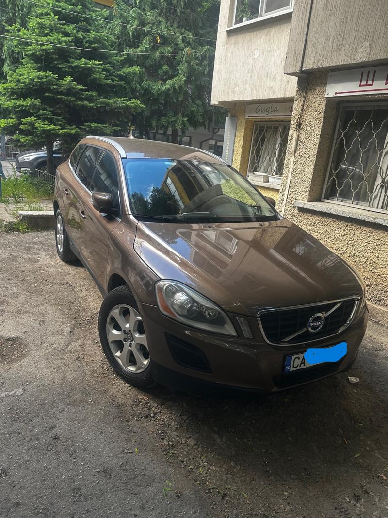 Volvo XC60 D5 - изображение 3