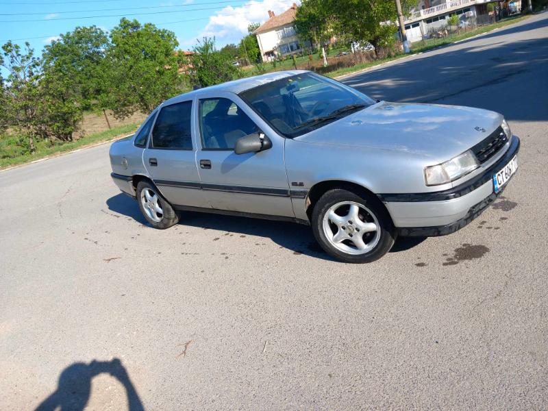 Opel Vectra 1800 - изображение 2