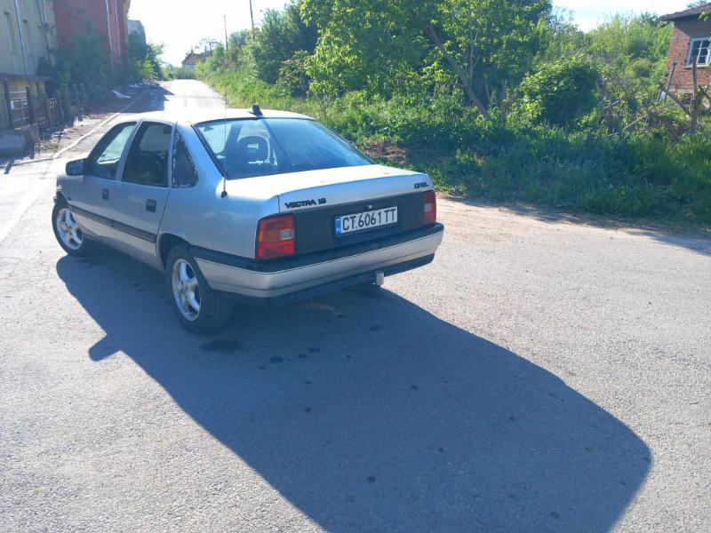 Opel Vectra 1800 - изображение 4