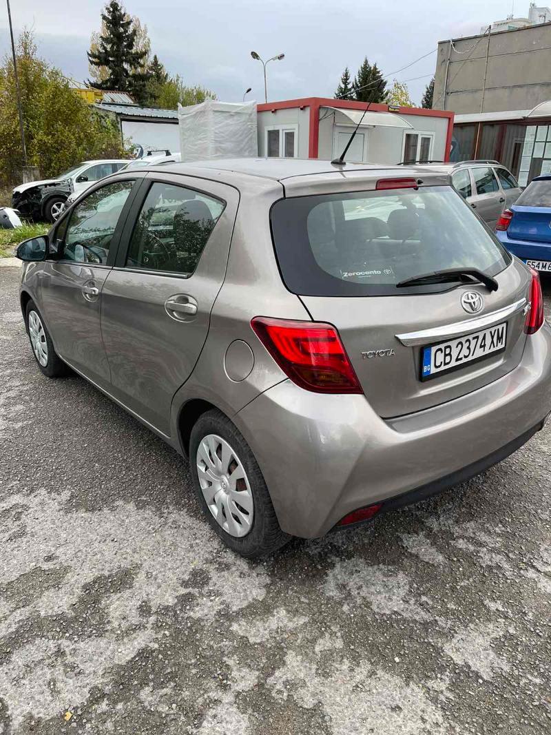 Toyota Yaris  - изображение 3