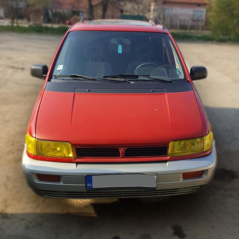 Mitsubishi Space runner 1.8 бензин - изображение 5