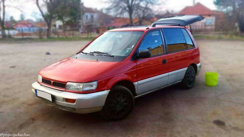 Mitsubishi Space runner 1.8 бензин - изображение 3