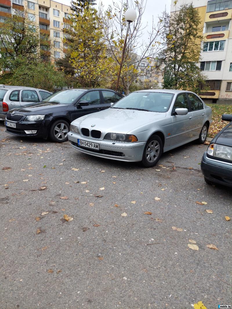 BMW 525 525i Facelift - изображение 3