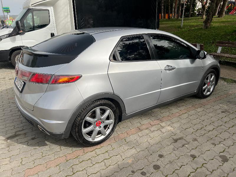 Honda Civic 1.8 VTEC - изображение 4