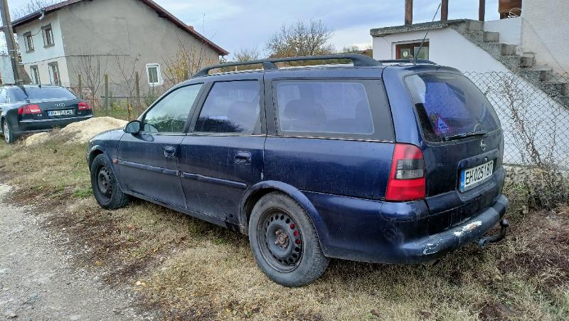 Opel Vectra 1.8 - изображение 3