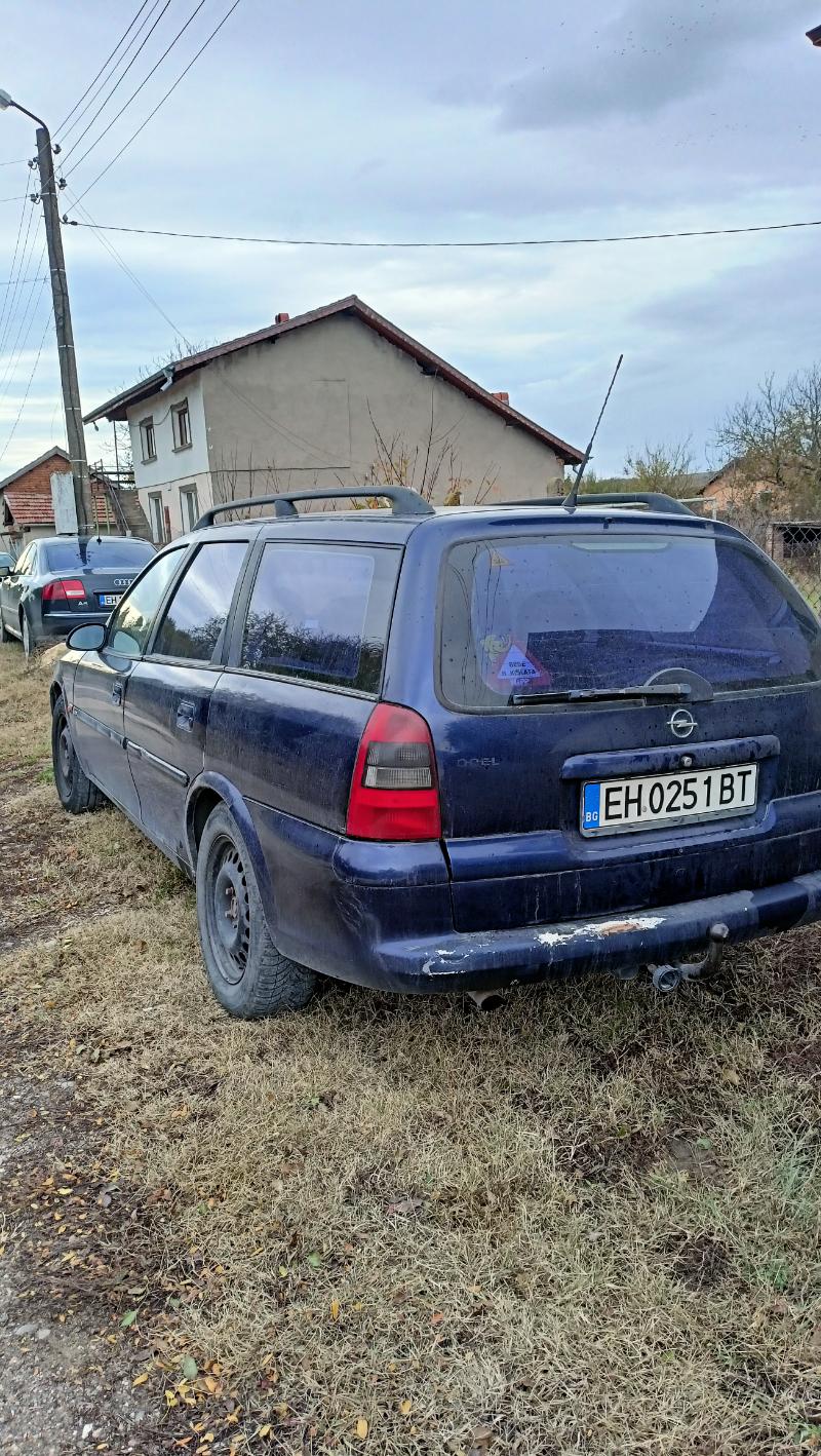 Opel Vectra 1.8 - изображение 4