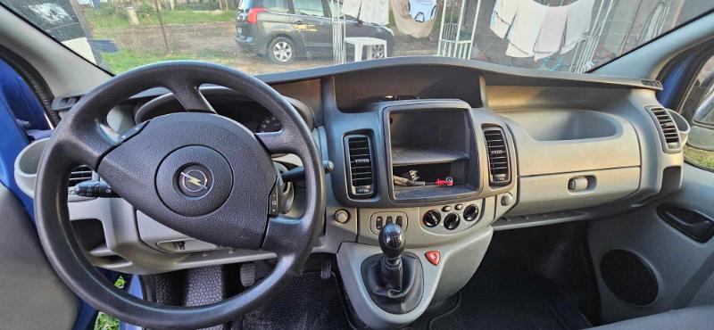 Opel Vivaro 2.0 - изображение 7