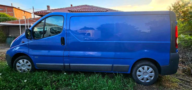 Opel Vivaro 2.0 - изображение 4