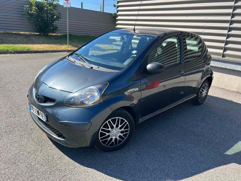 Toyota Aygo 1.4 d4d - изображение 2