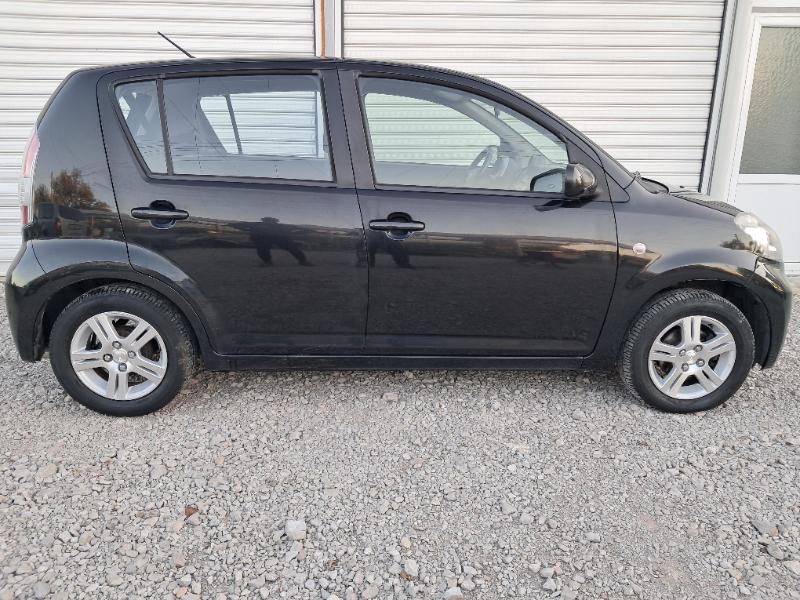 Daihatsu Sirion 1.3 - изображение 6