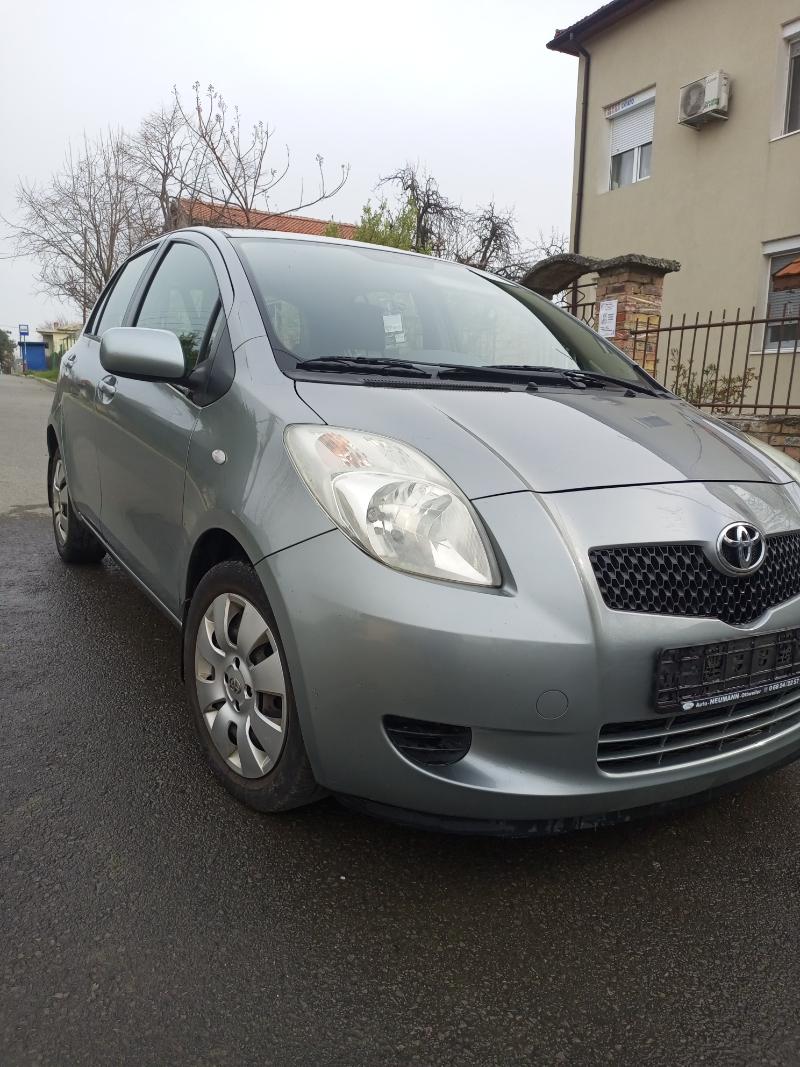 Toyota Yaris 1.3vvti - изображение 6