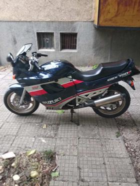 Suzuki Gsx 750 F