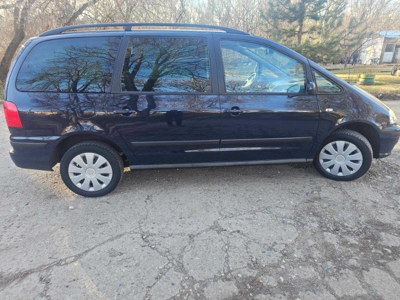 Seat Alhambra 2.0 - изображение 2