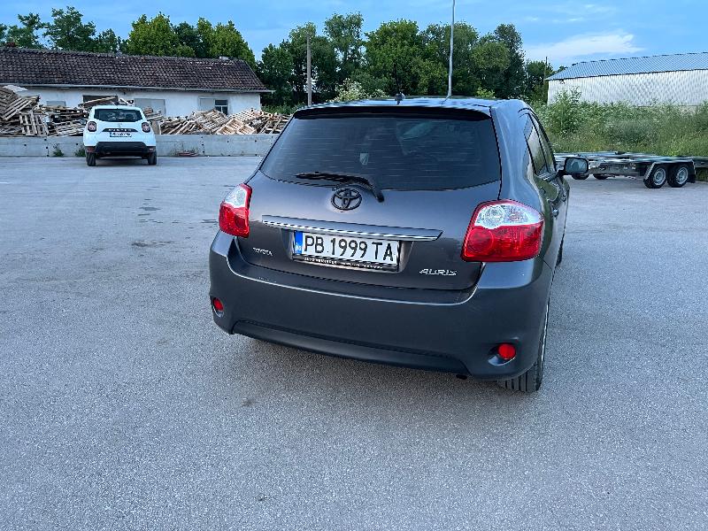 Toyota Auris 1.4 D-4D - изображение 6