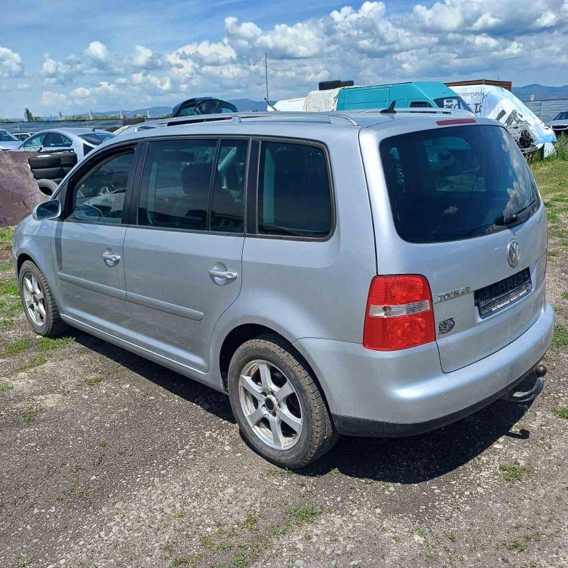 VW Touran 1.6 FSI - изображение 4