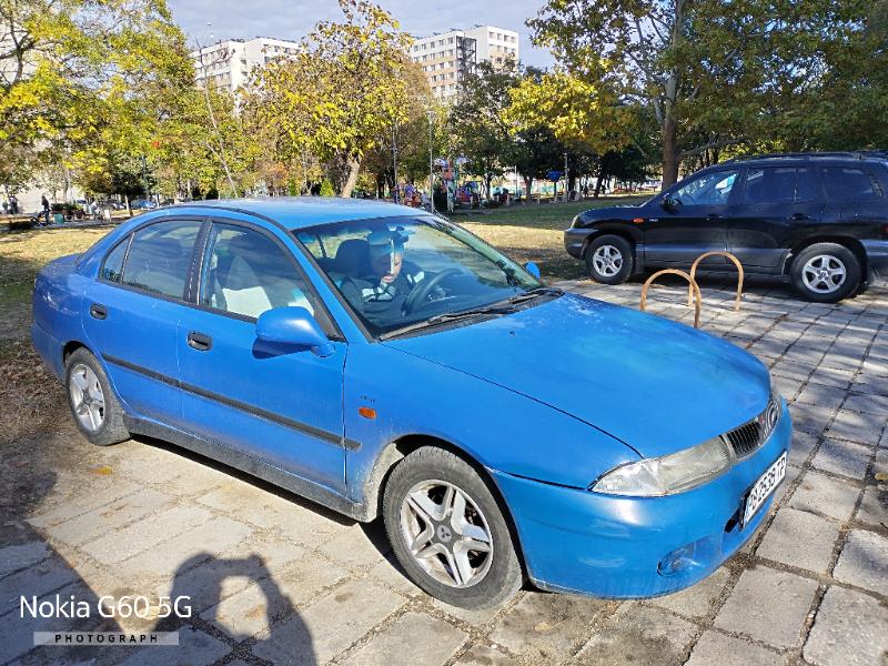 Mitsubishi Carisma 1.8 - изображение 2