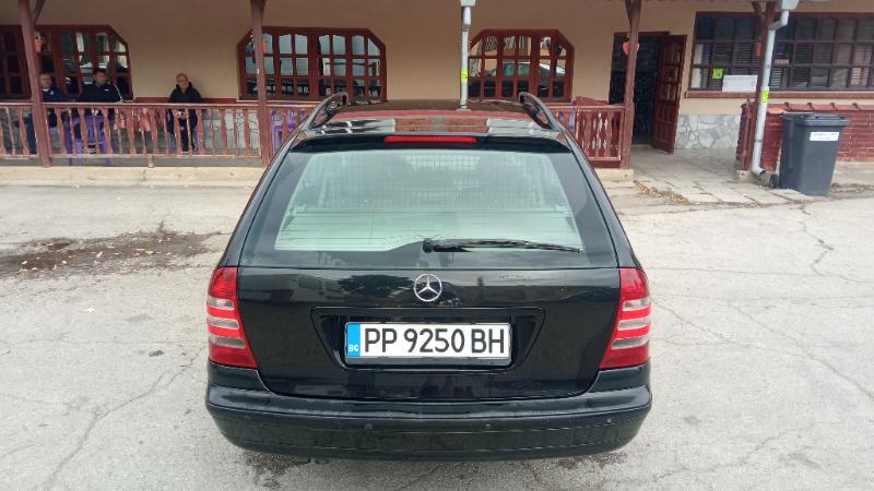 Mercedes-Benz C 200 C 2.0 - изображение 6