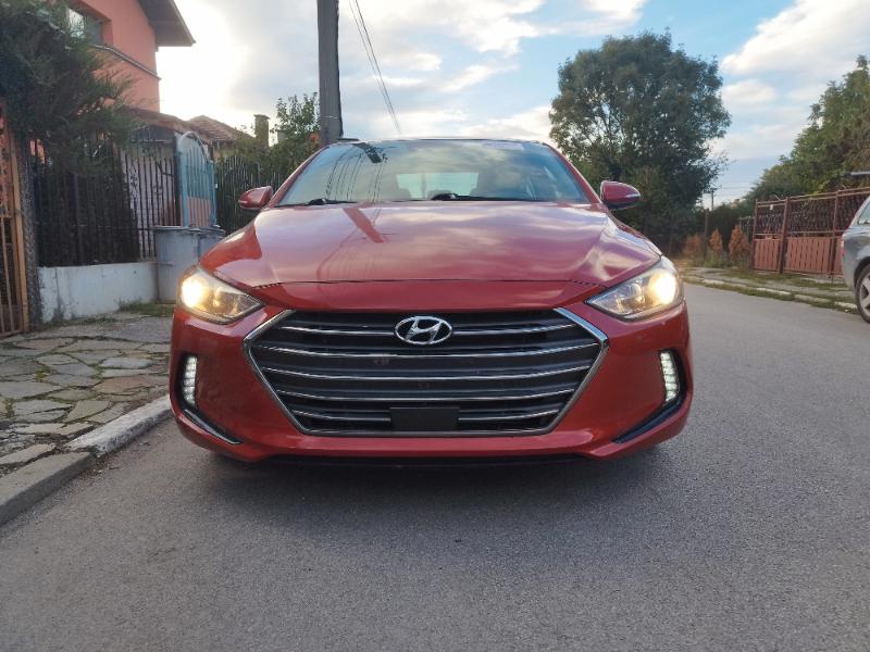 Hyundai Elantra 2.0  - изображение 6