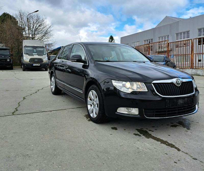 Skoda Superb 2.0d 140ks DSG - изображение 2