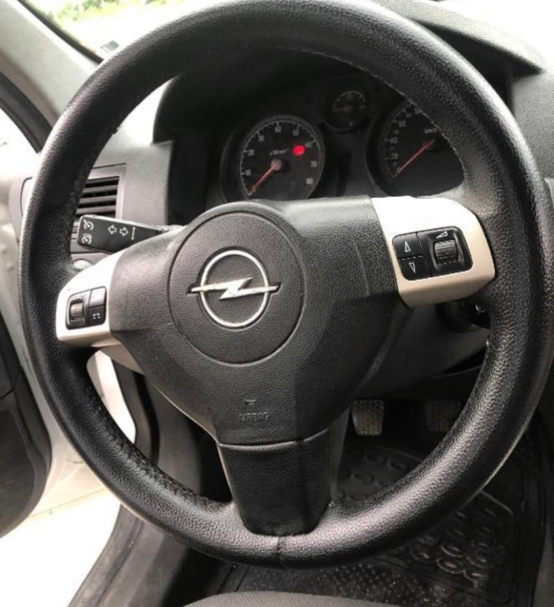 Opel Astra 1.6 - изображение 3