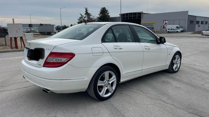 Mercedes-Benz C 320 3.0 CDI - изображение 5