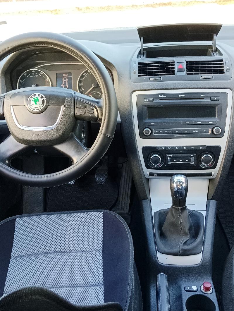 Skoda Octavia 1.6 MPI - изображение 5